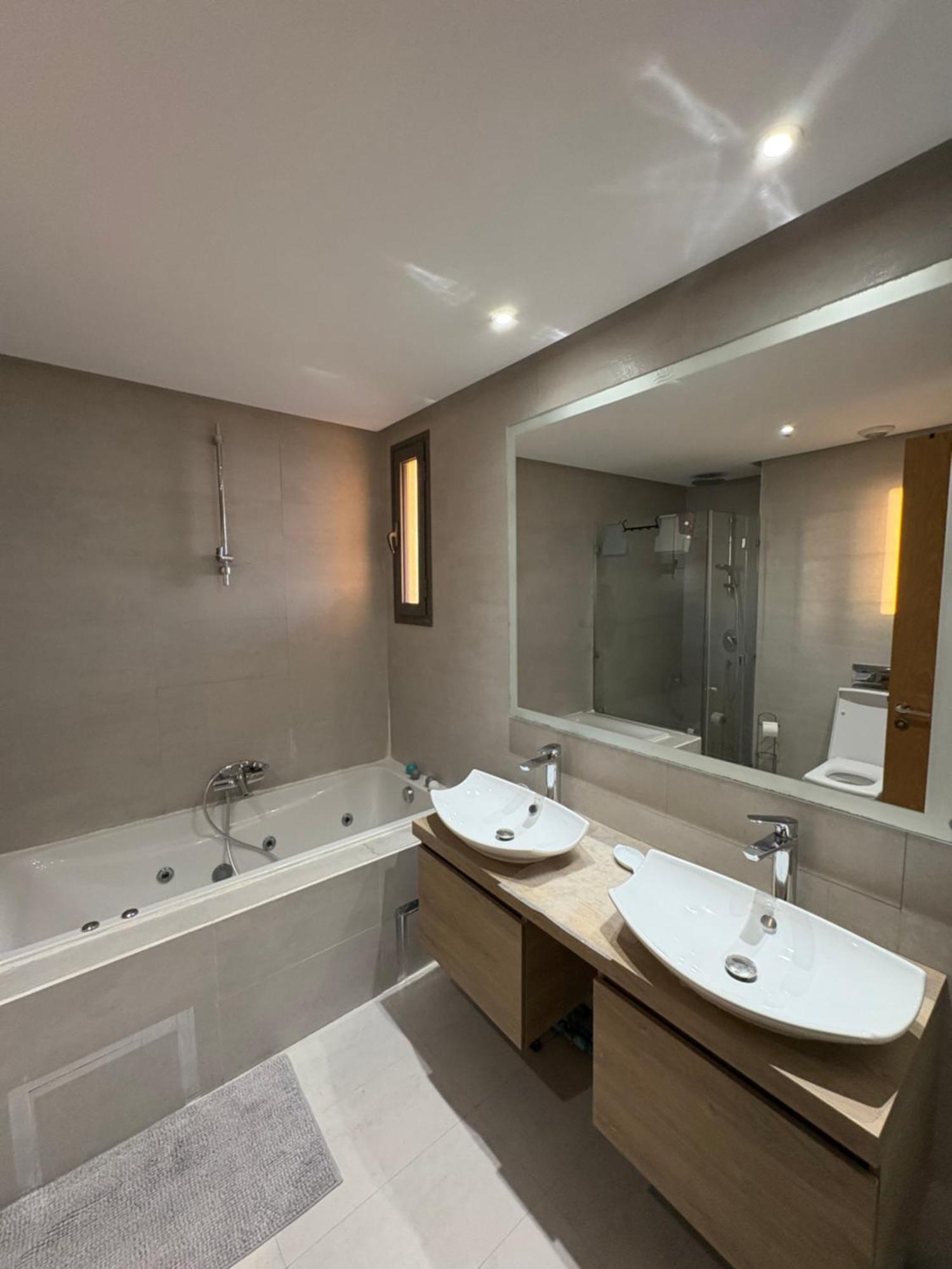 Marina Casa Del Mar - Amazing Sea & Mosque Views Apartamento